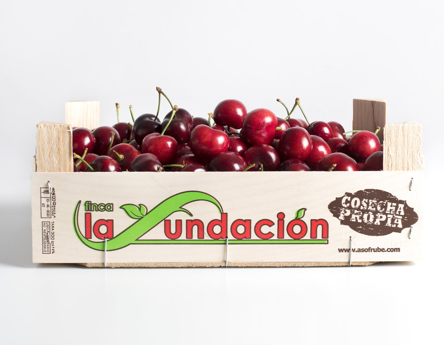 caja de cerezas en fraga